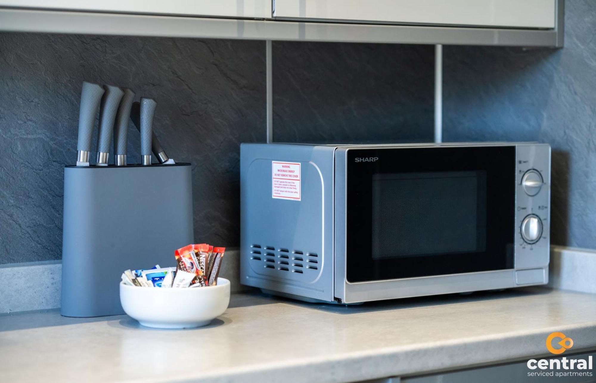 Central Serviced Apartments - 2 Bedroom - Free Street Parking - Fast Wifi - Smart Tvs In All Rooms - Ground Level - Family Neighbourhood - 3 X Double Beds - Heating 24-7 - Trade Stays - Weekly & Monthly Offers 邓迪 外观 照片
