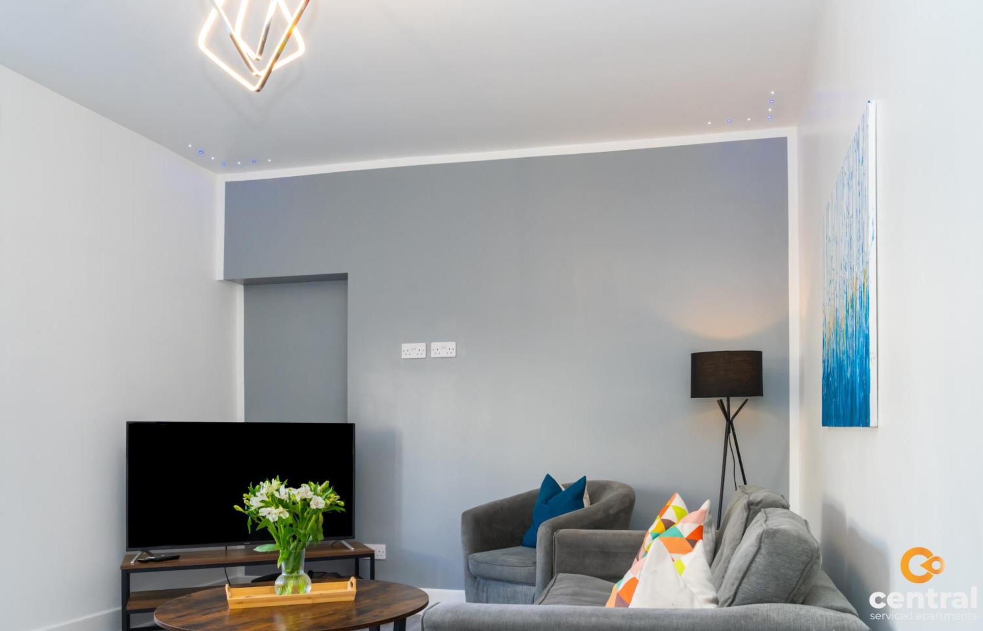 Central Serviced Apartments - 2 Bedroom - Free Street Parking - Fast Wifi - Smart Tvs In All Rooms - Ground Level - Family Neighbourhood - 3 X Double Beds - Heating 24-7 - Trade Stays - Weekly & Monthly Offers 邓迪 外观 照片